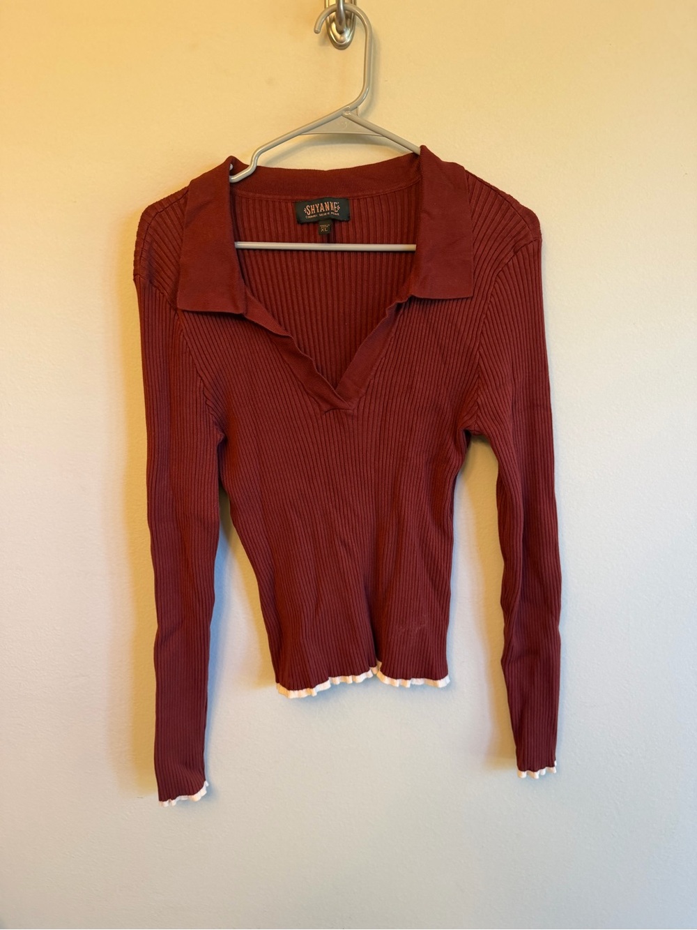 Shyanne Ribbed Long Sleeve Polo Top - Wine